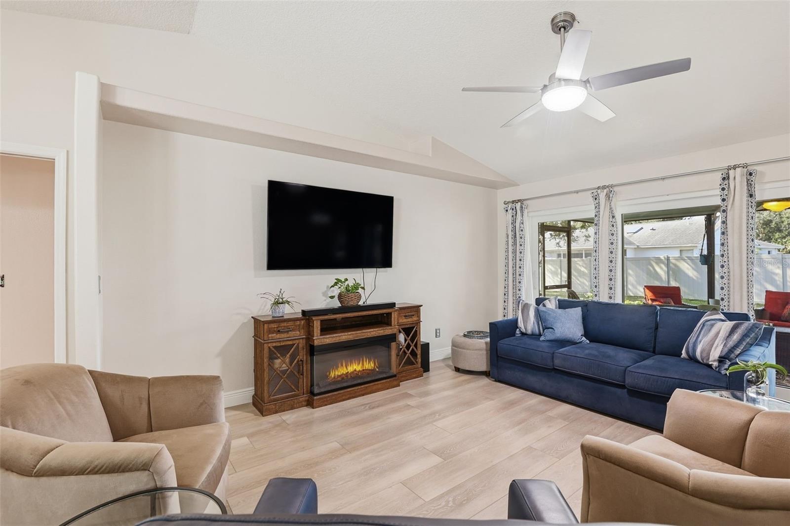 Image 13 of 48 For 6211 65th Place E