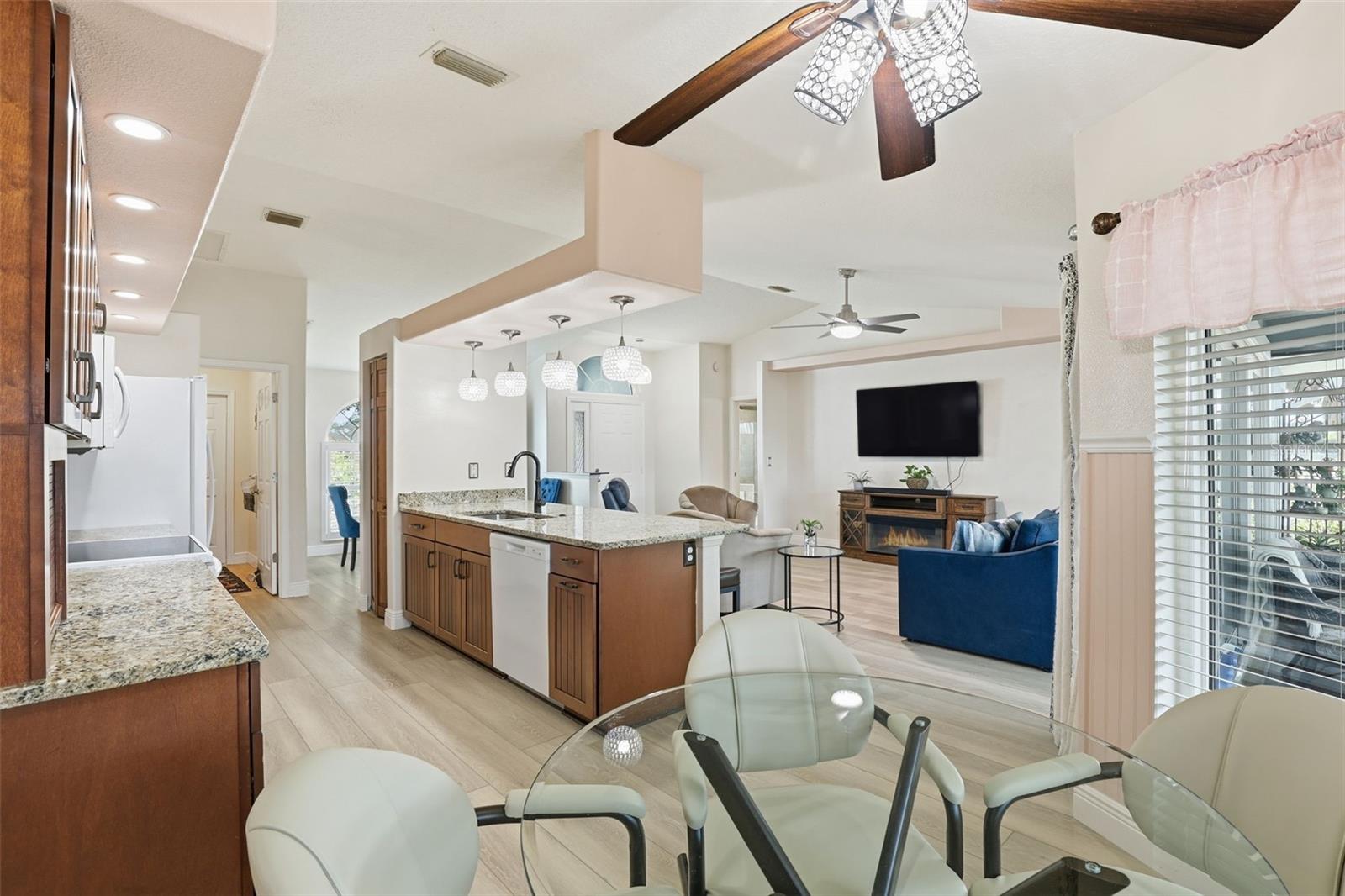 Image 16 of 48 For 6211 65th Place E