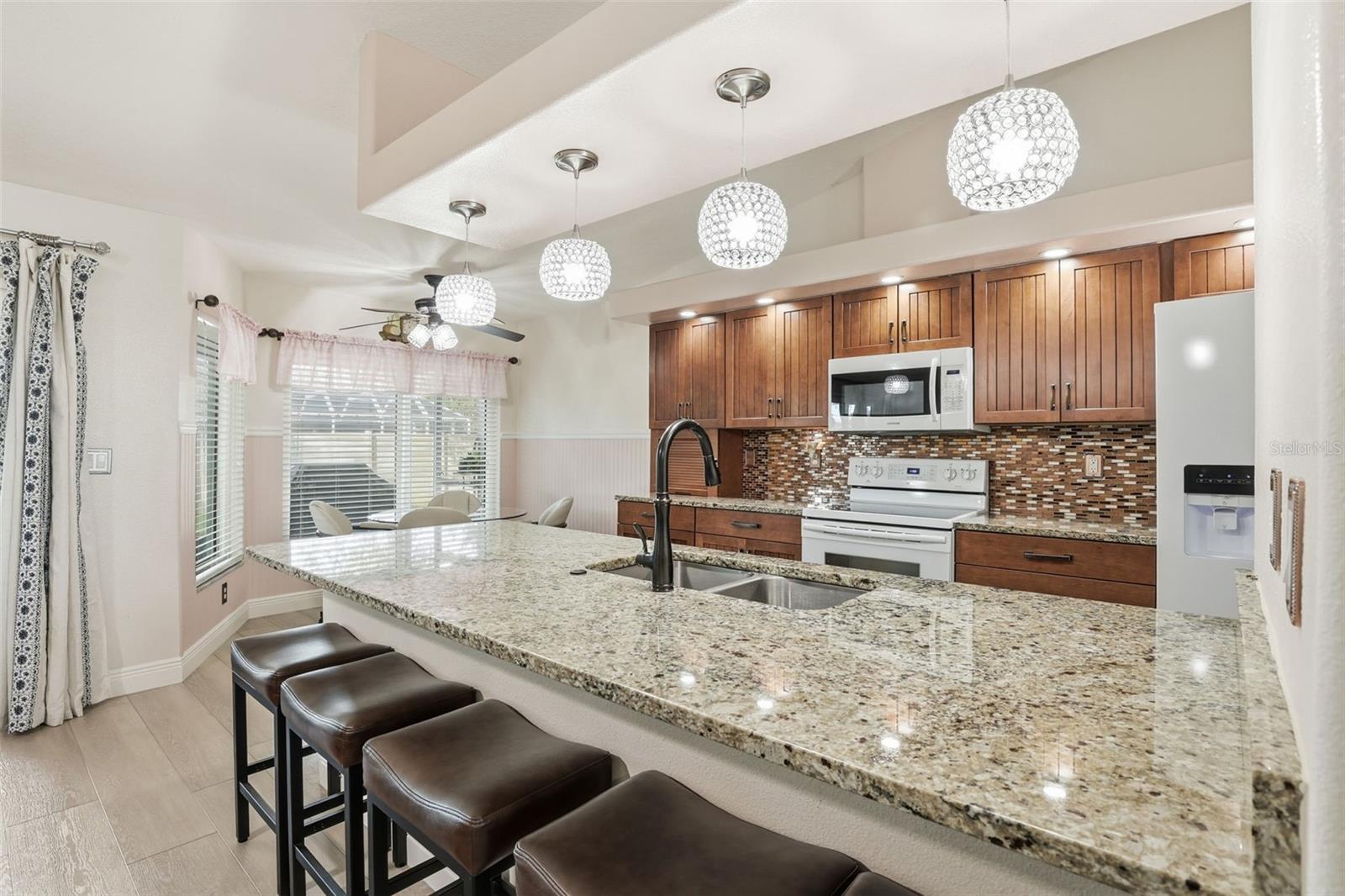 Image 21 of 48 For 6211 65th Place E