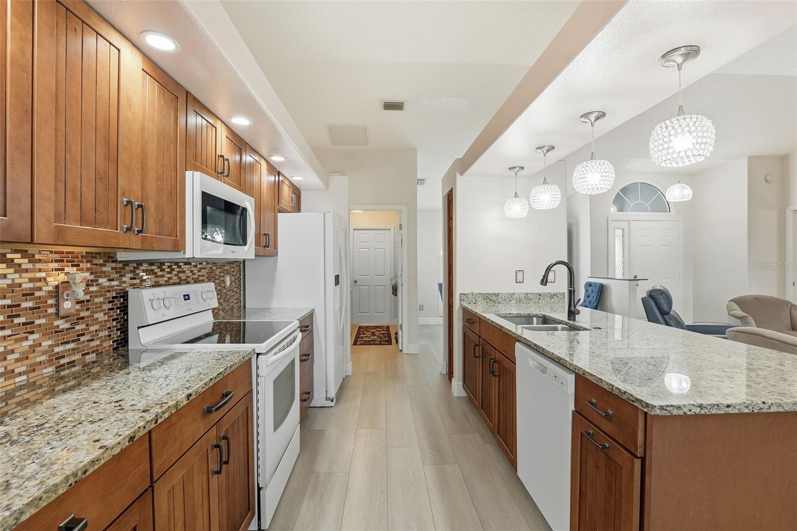 Image 22 of 48 For 6211 65th Place E