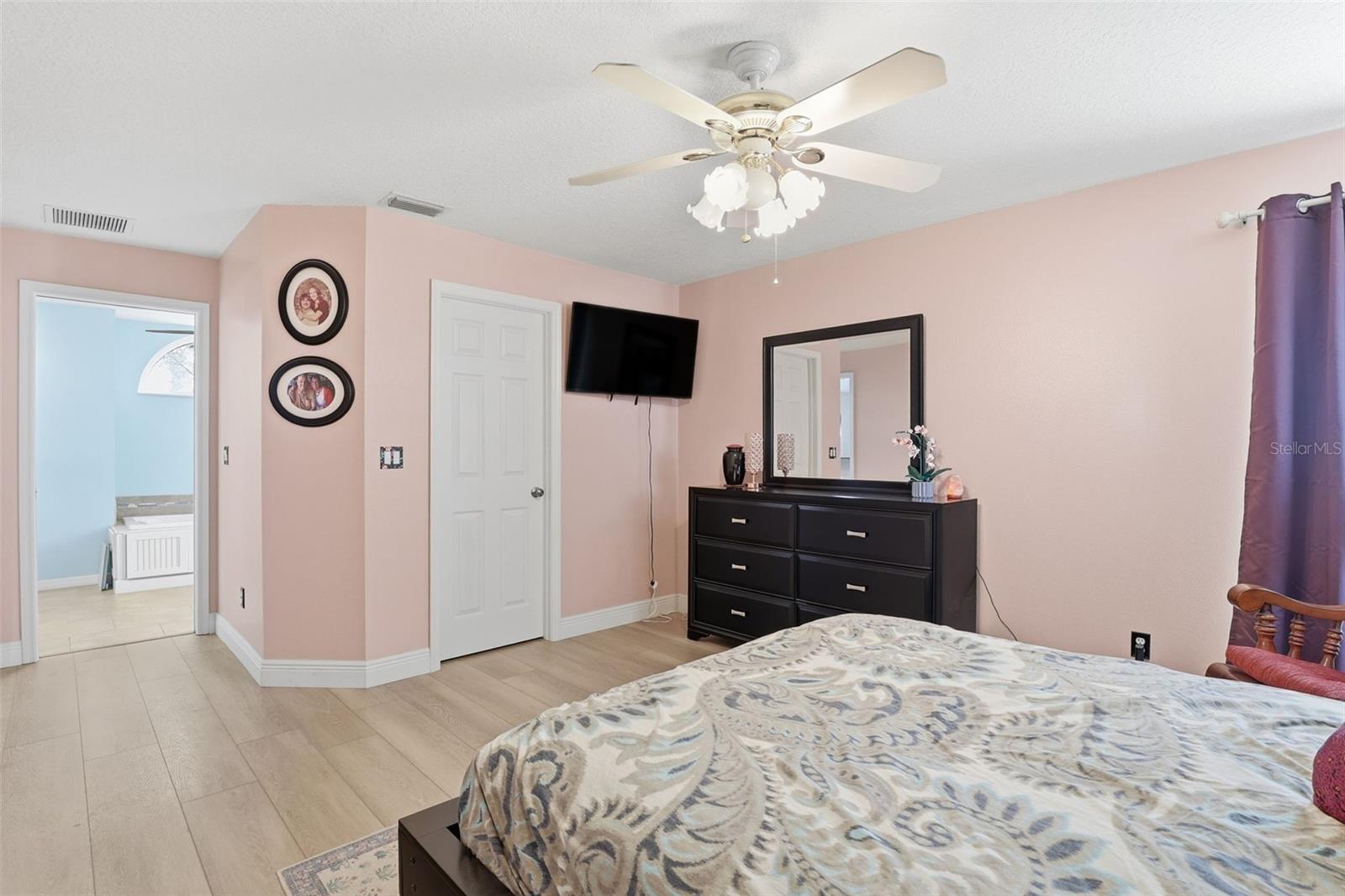 Image 25 of 48 For 6211 65th Place E