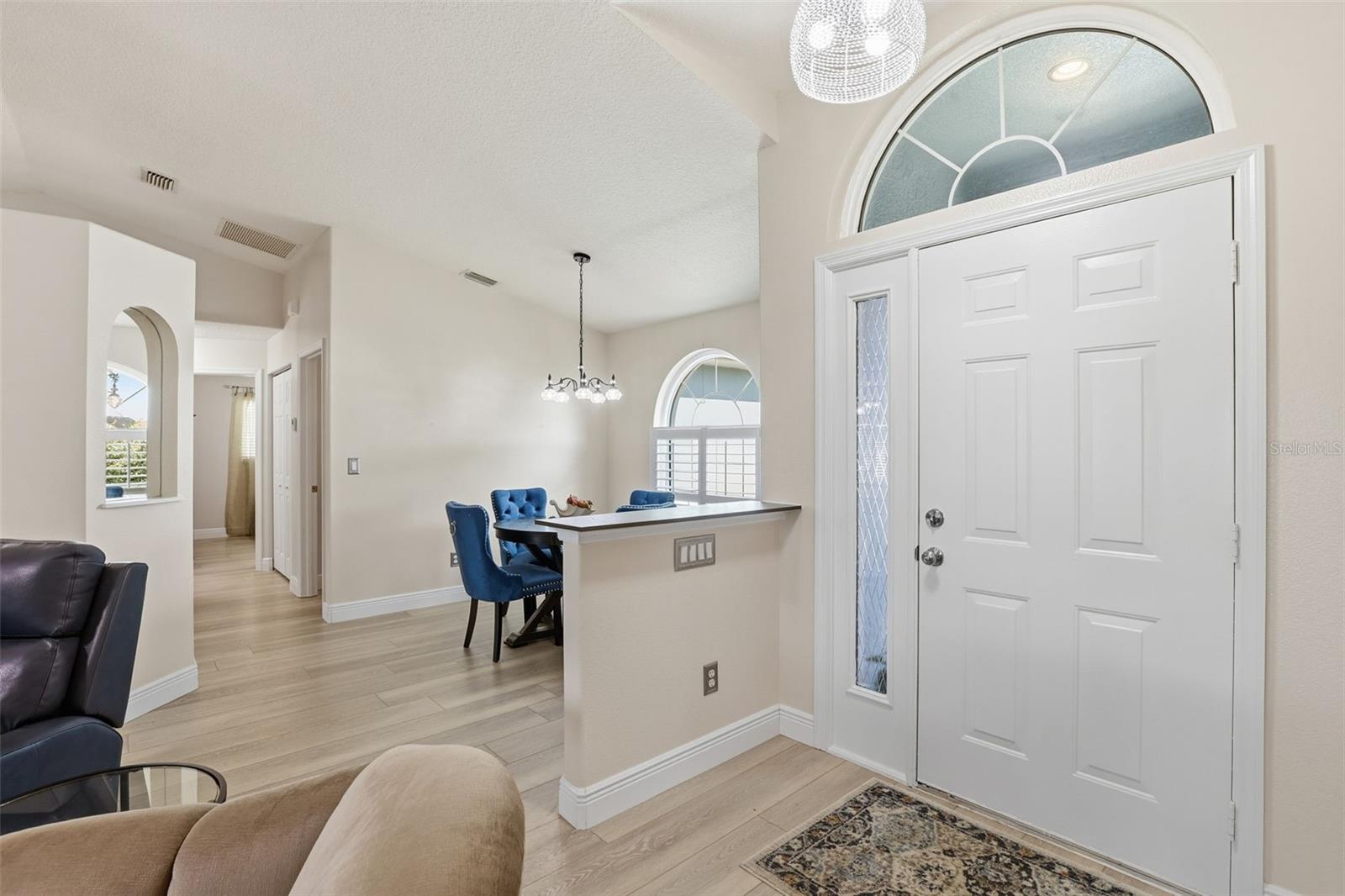 Image 8 of 48 For 6211 65th Place E