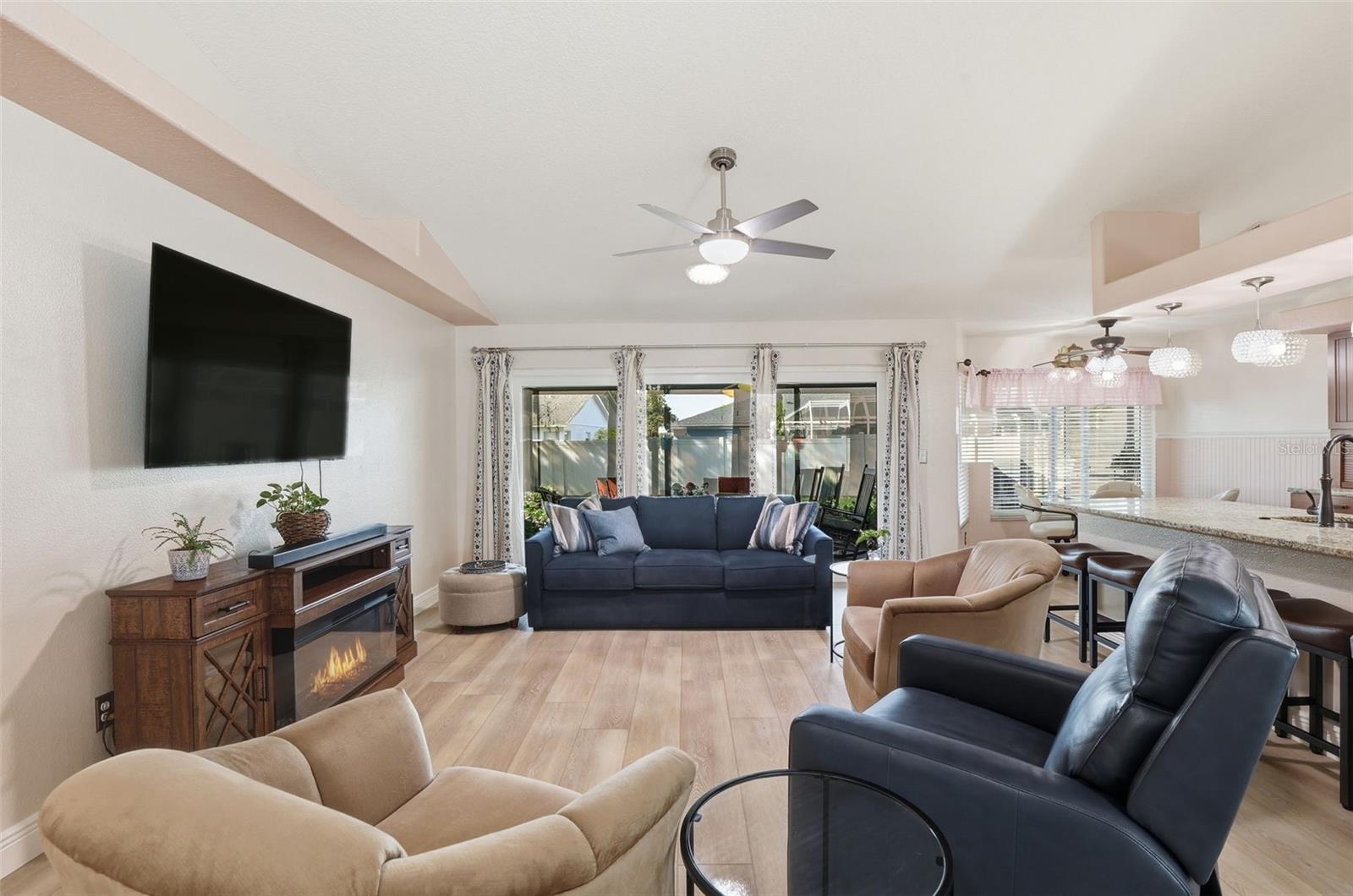 Image 9 of 48 For 6211 65th Place E