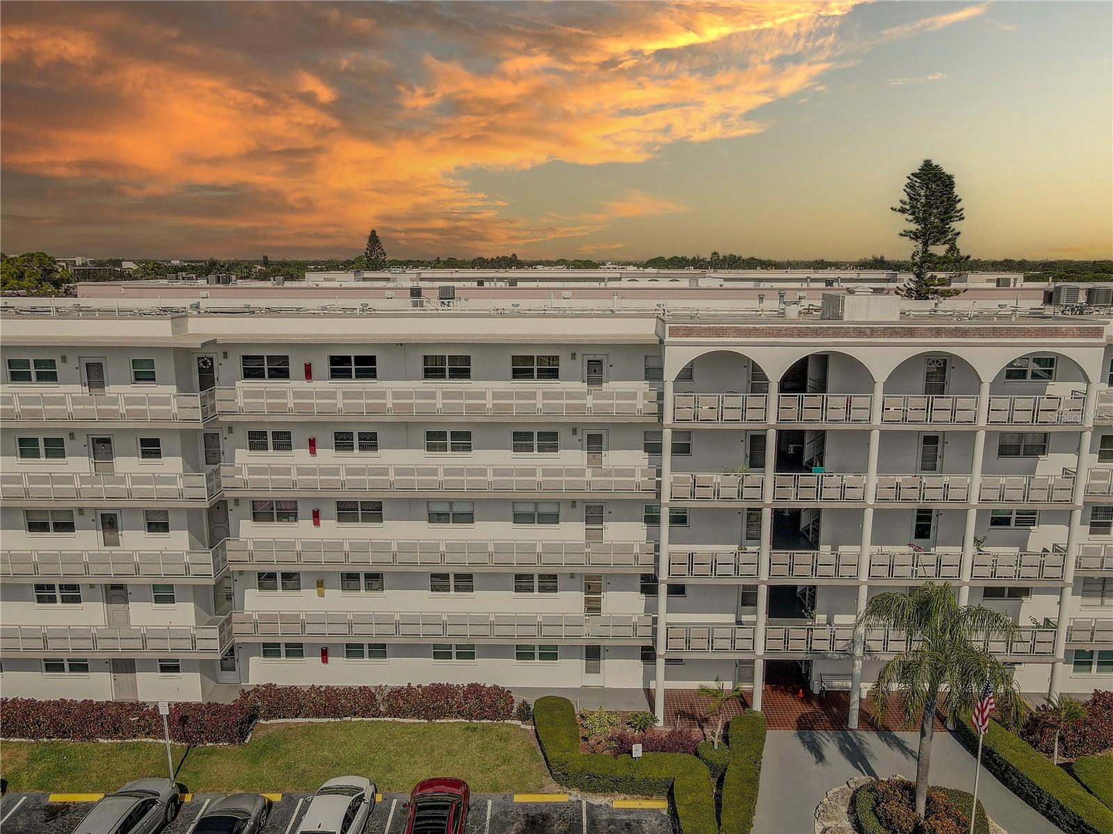 Details for 5501 80th Street N 406, ST PETERSBURG, FL 33709