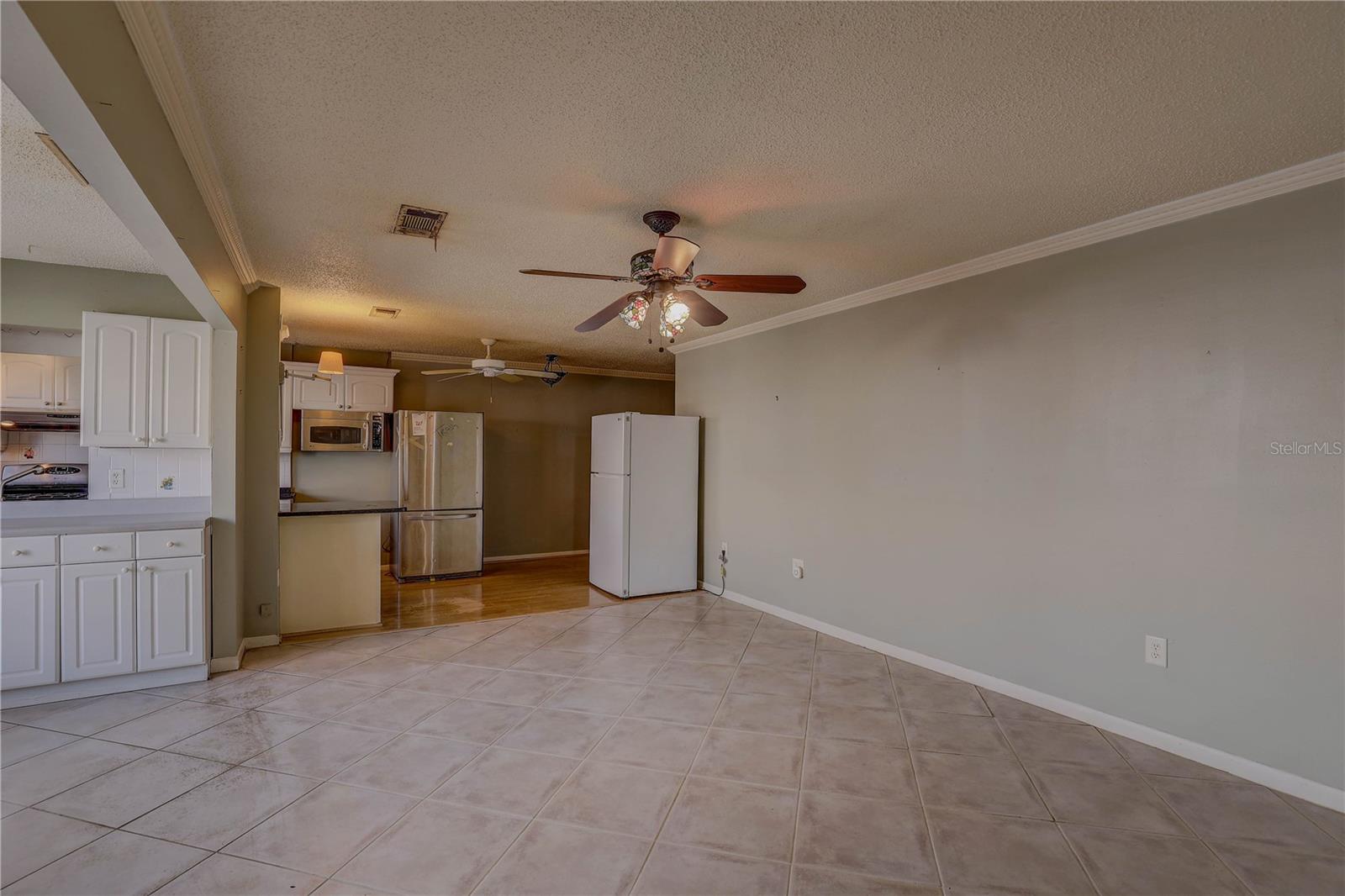 Image 11 of 41 For 5501 80th Street N 406