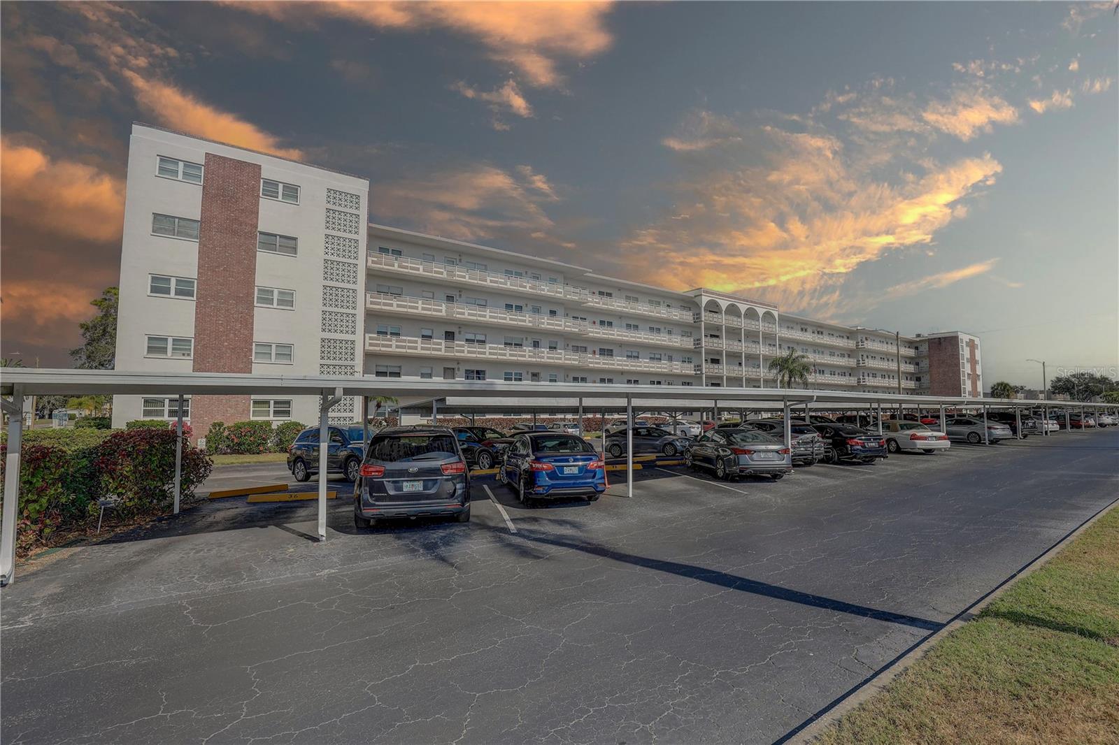 Image 28 of 41 For 5501 80th Street N 406