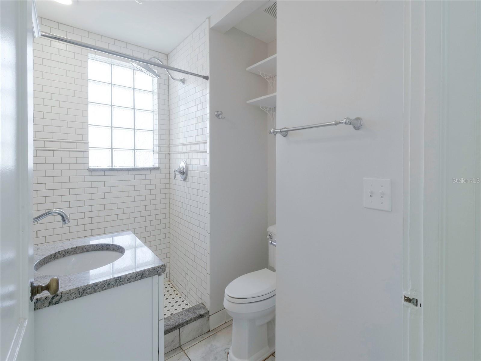 Image 14 of 25 For 2808 Clinton Street S E