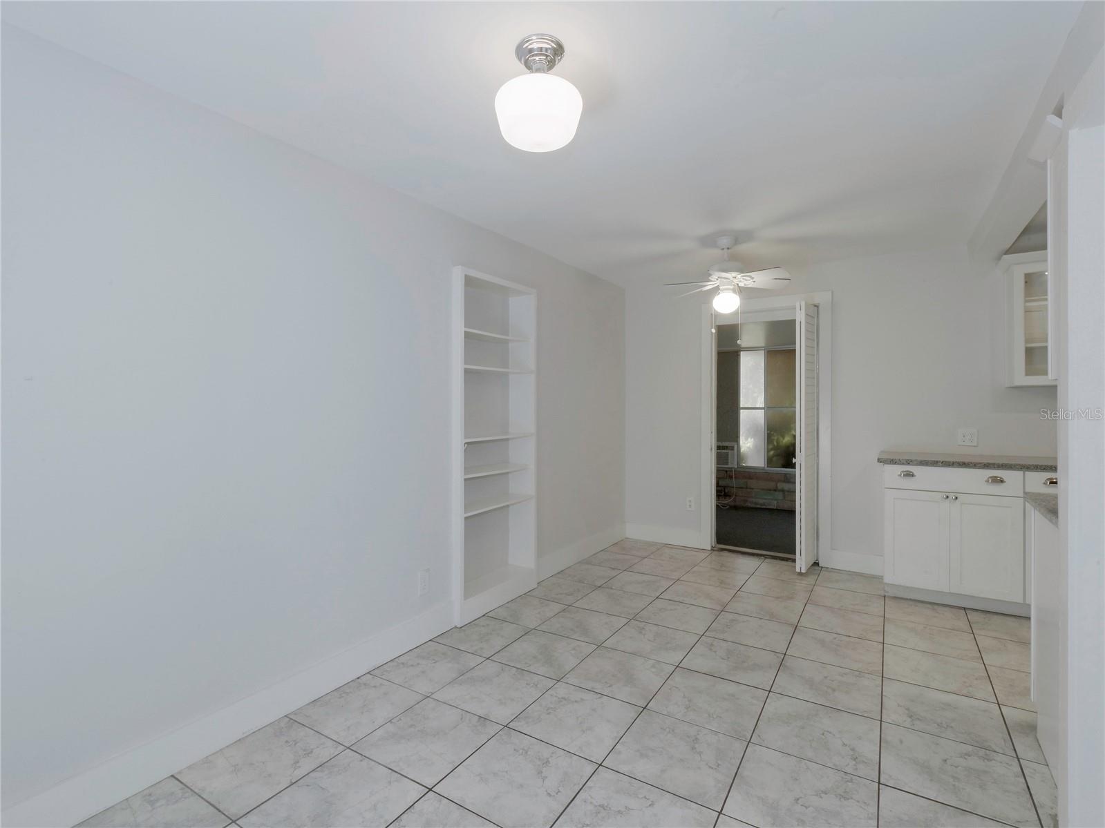 Image 6 of 25 For 2808 Clinton Street S E