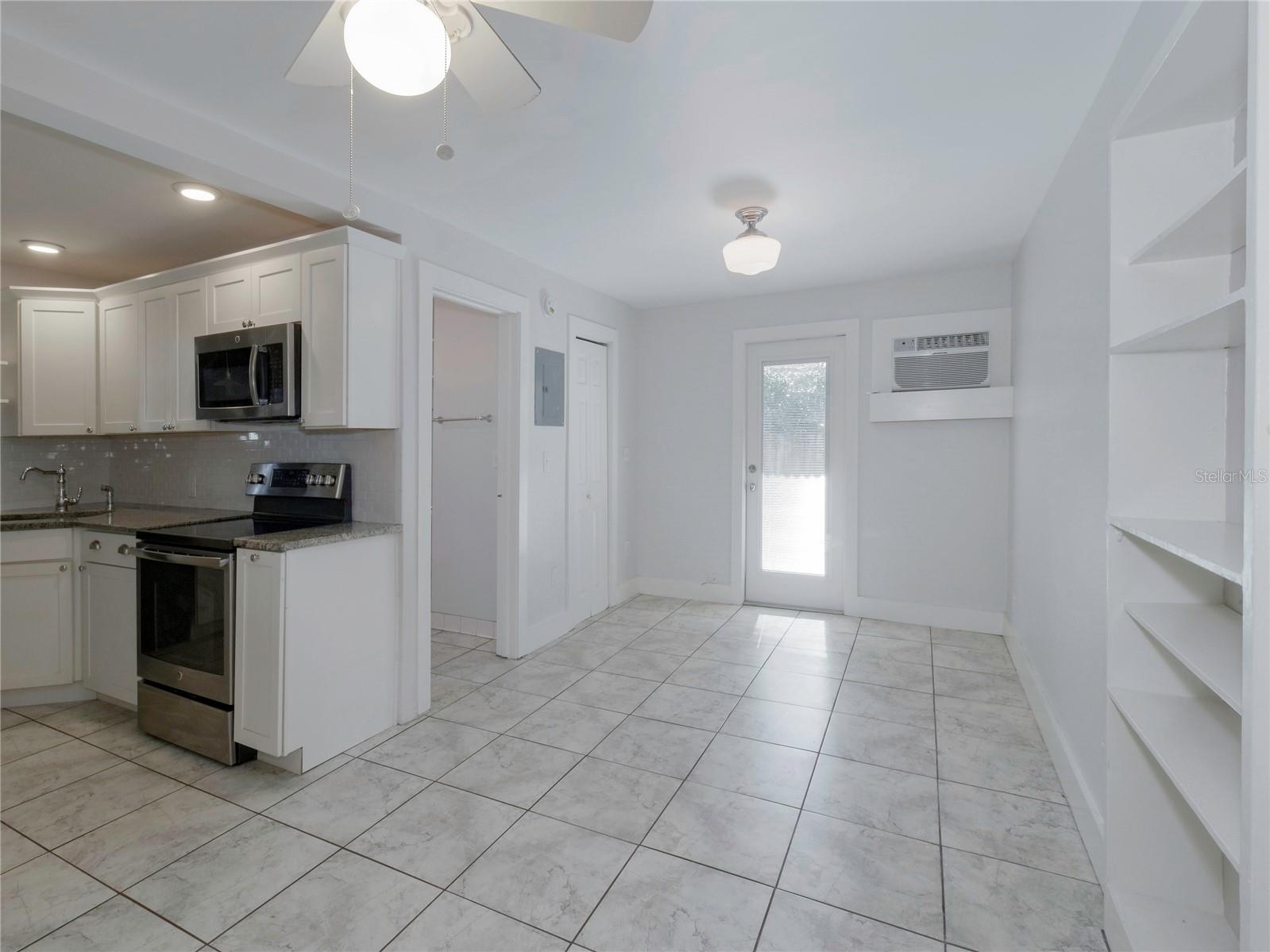 Image 8 of 25 For 2808 Clinton Street S E