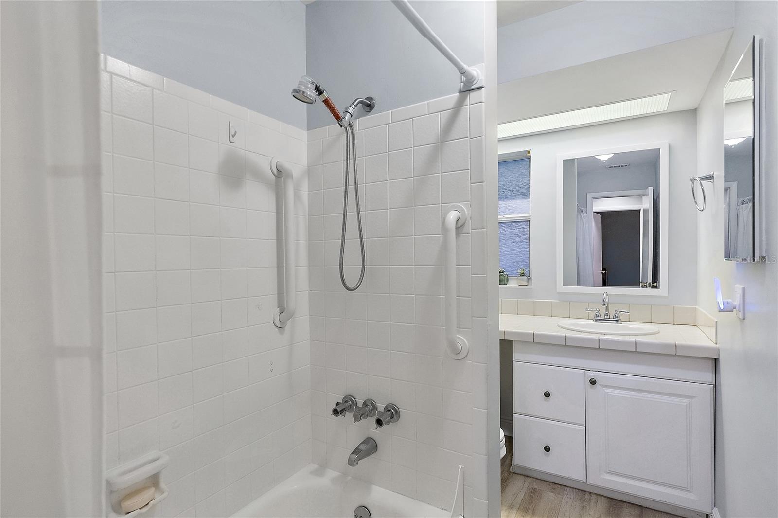 Image 14 of 25 For 3978 43rd Avenue N