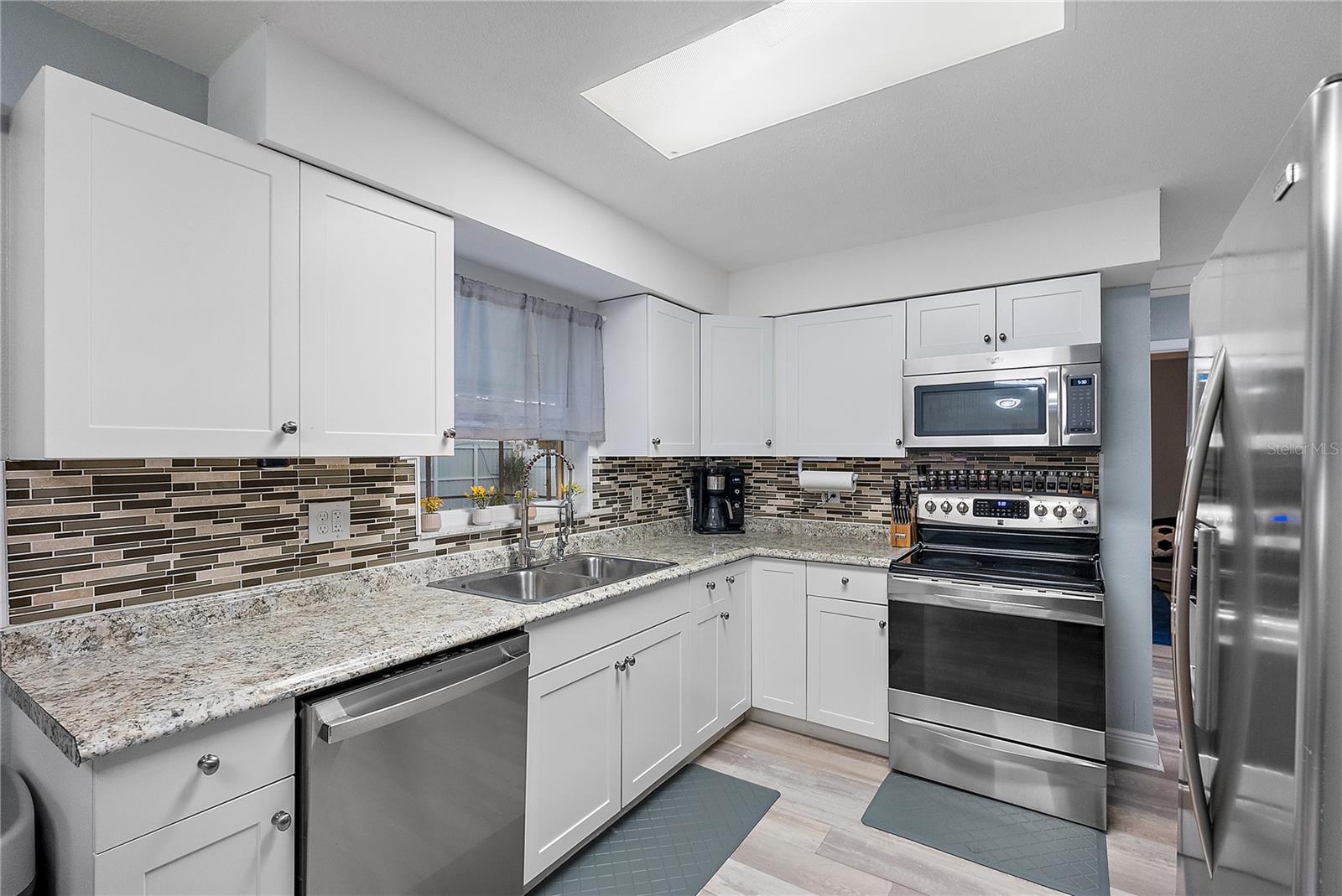 Image 7 of 25 For 3978 43rd Avenue N