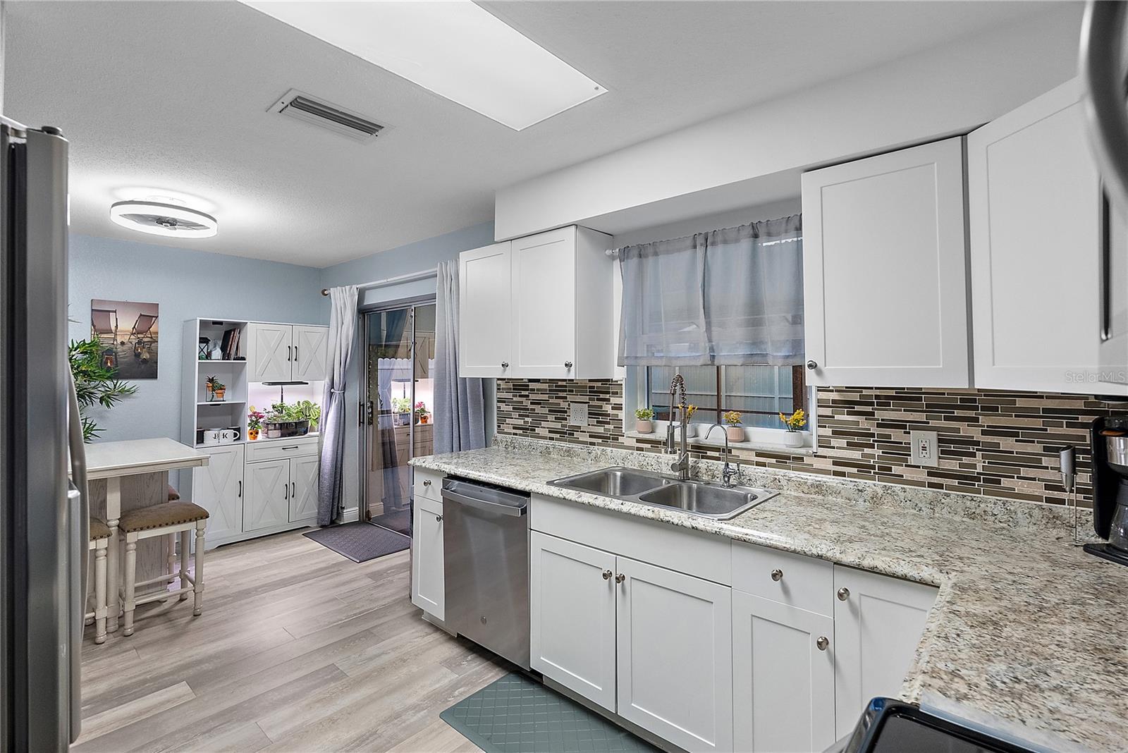 Image 8 of 25 For 3978 43rd Avenue N