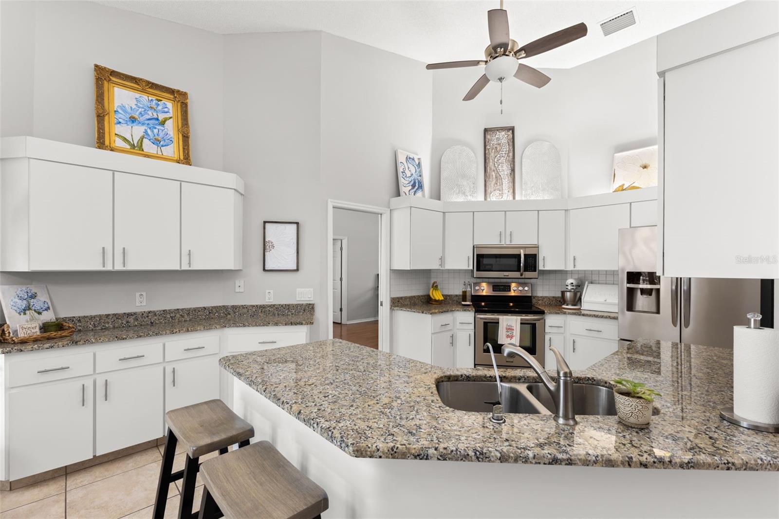 Image 8 of 47 For 3734 Thornbush Lane