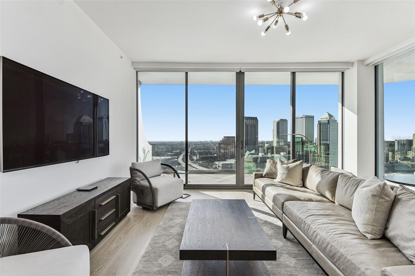 Image 23 of 49 For 1000 Water Street 2202