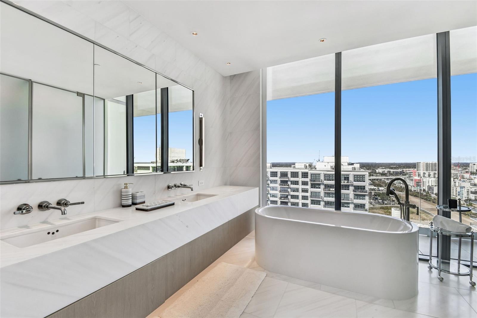 Image 32 of 49 For 1000 Water Street 2202