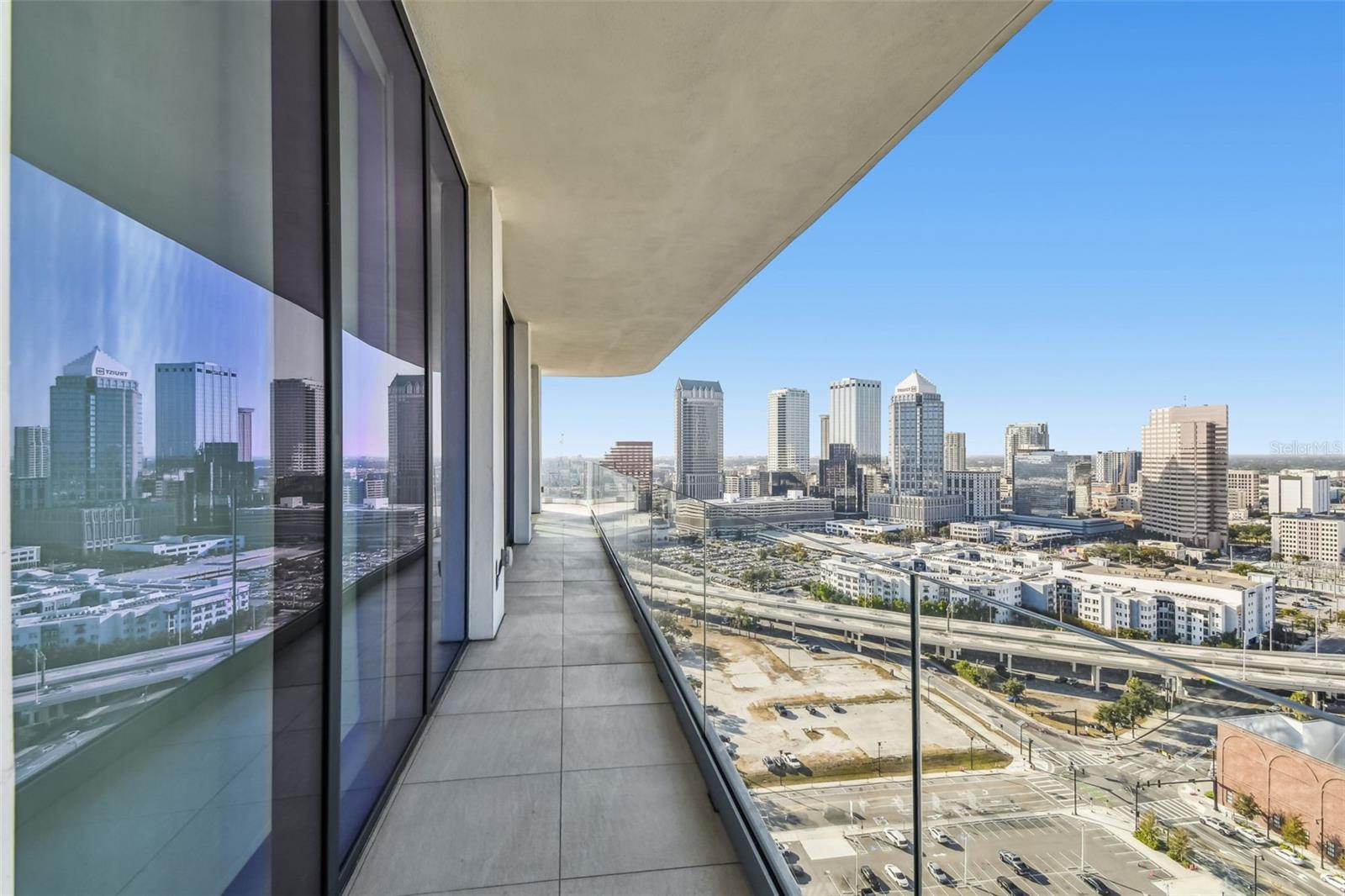 Image 37 of 49 For 1000 Water Street 2202