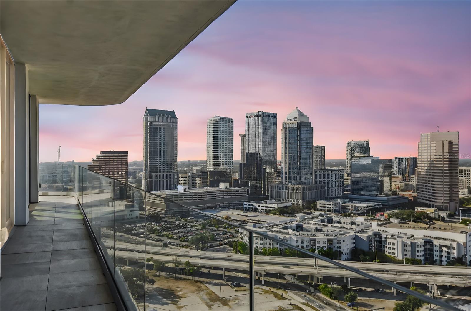 Image 9 of 49 For 1000 Water Street 2202