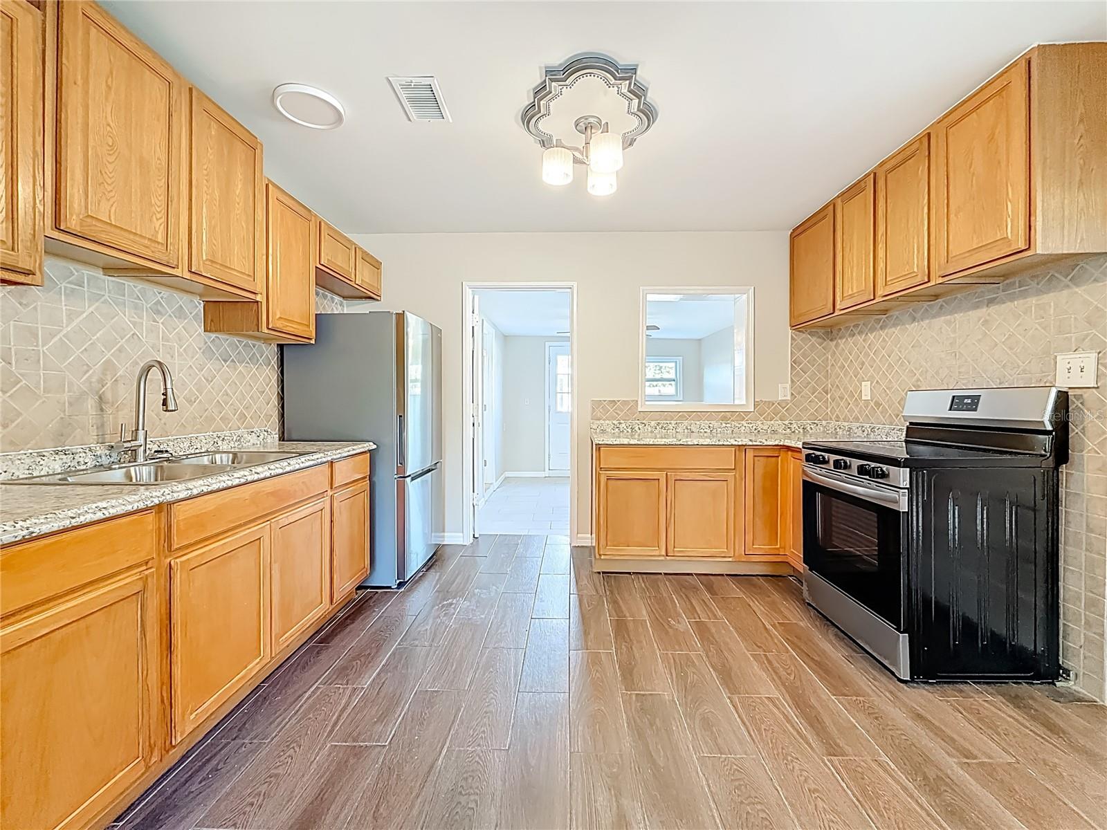 Image 40 of 63 For 5051 Avery Road