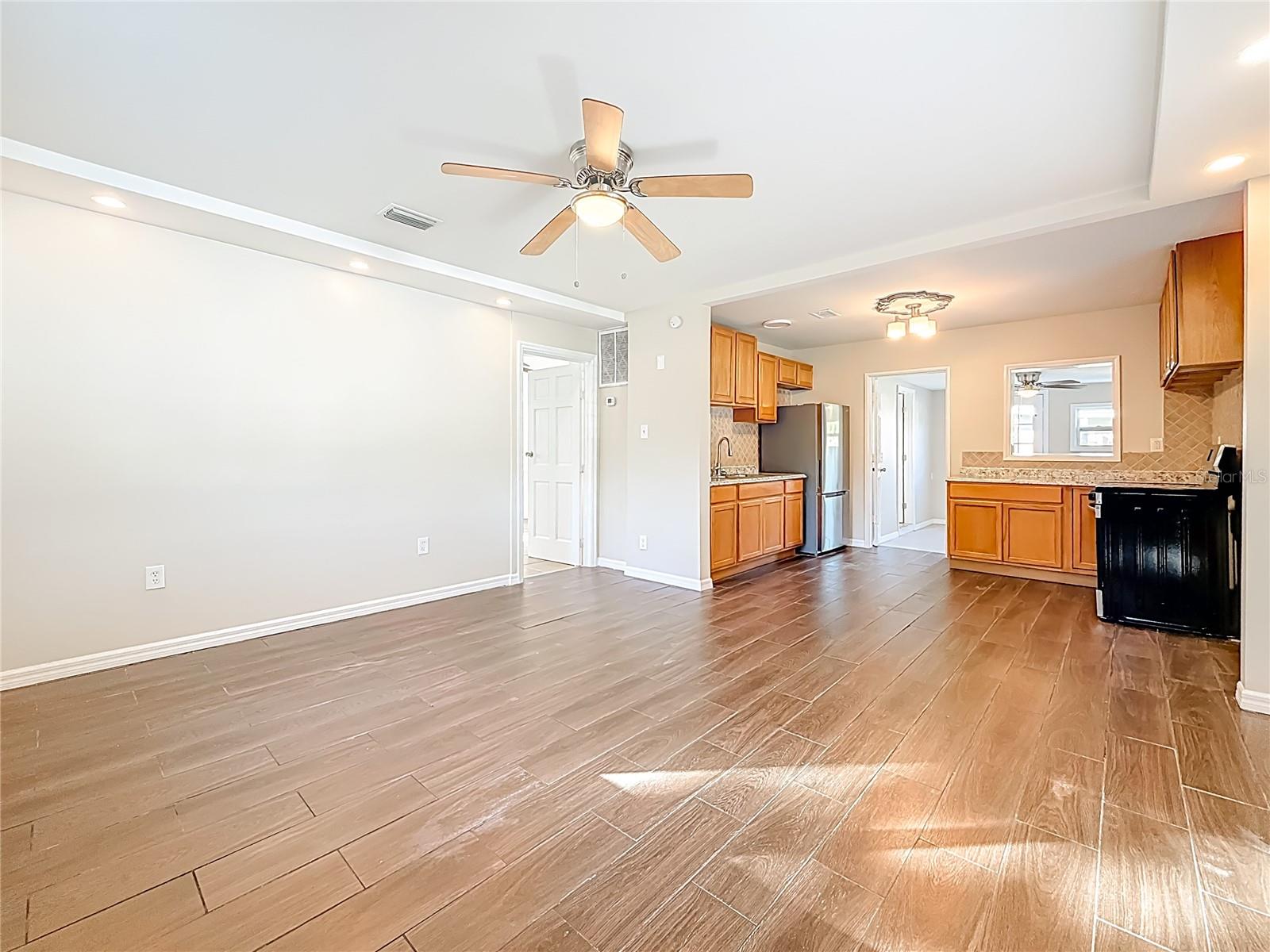 Image 44 of 63 For 5051 Avery Road