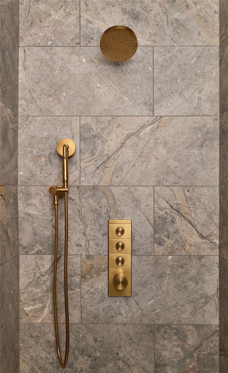 Image 32 of 56 For 1402 De Soto Avenue