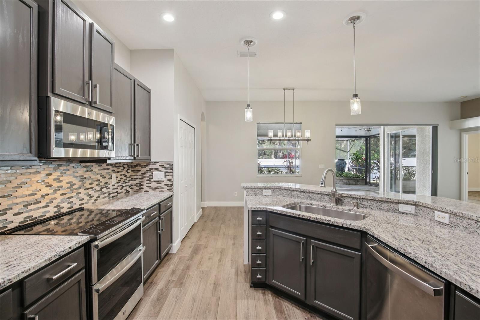 Image 16 of 71 For 1918 Rutherford Drive