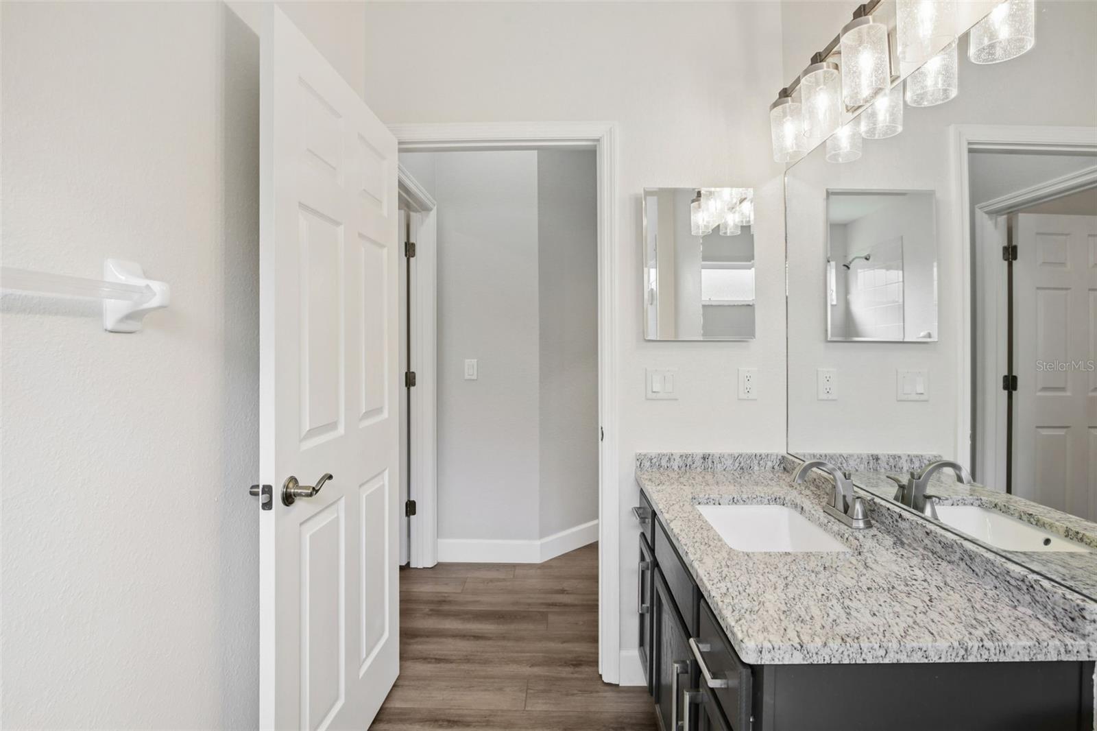 Image 30 of 71 For 1918 Rutherford Drive