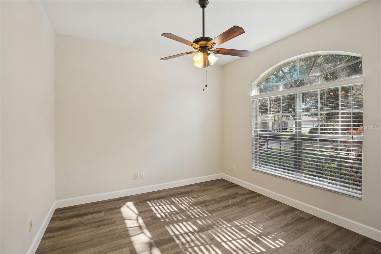 Image 34 of 71 For 1918 Rutherford Drive