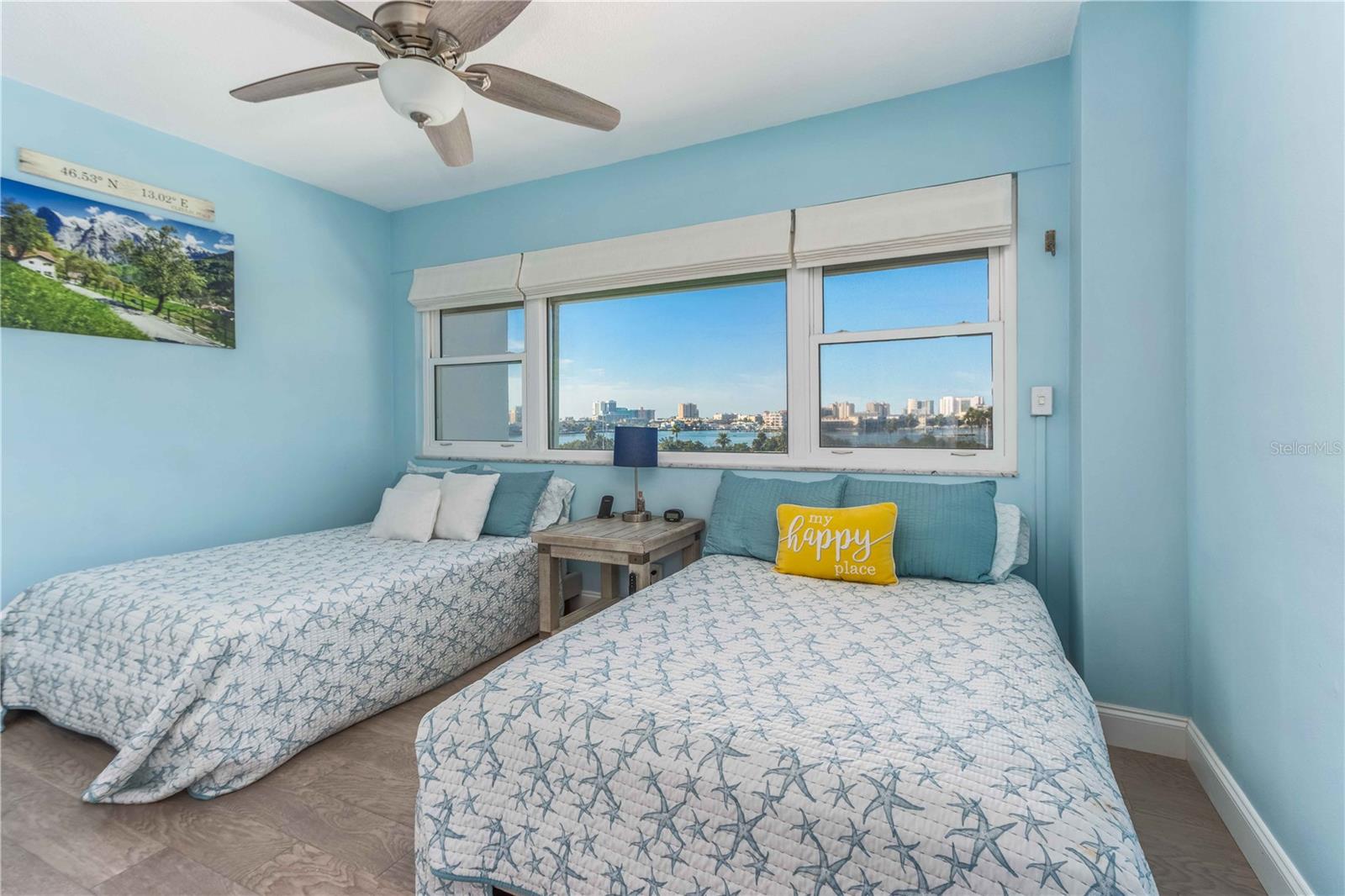 Image 13 of 52 For 31 Island Way 409