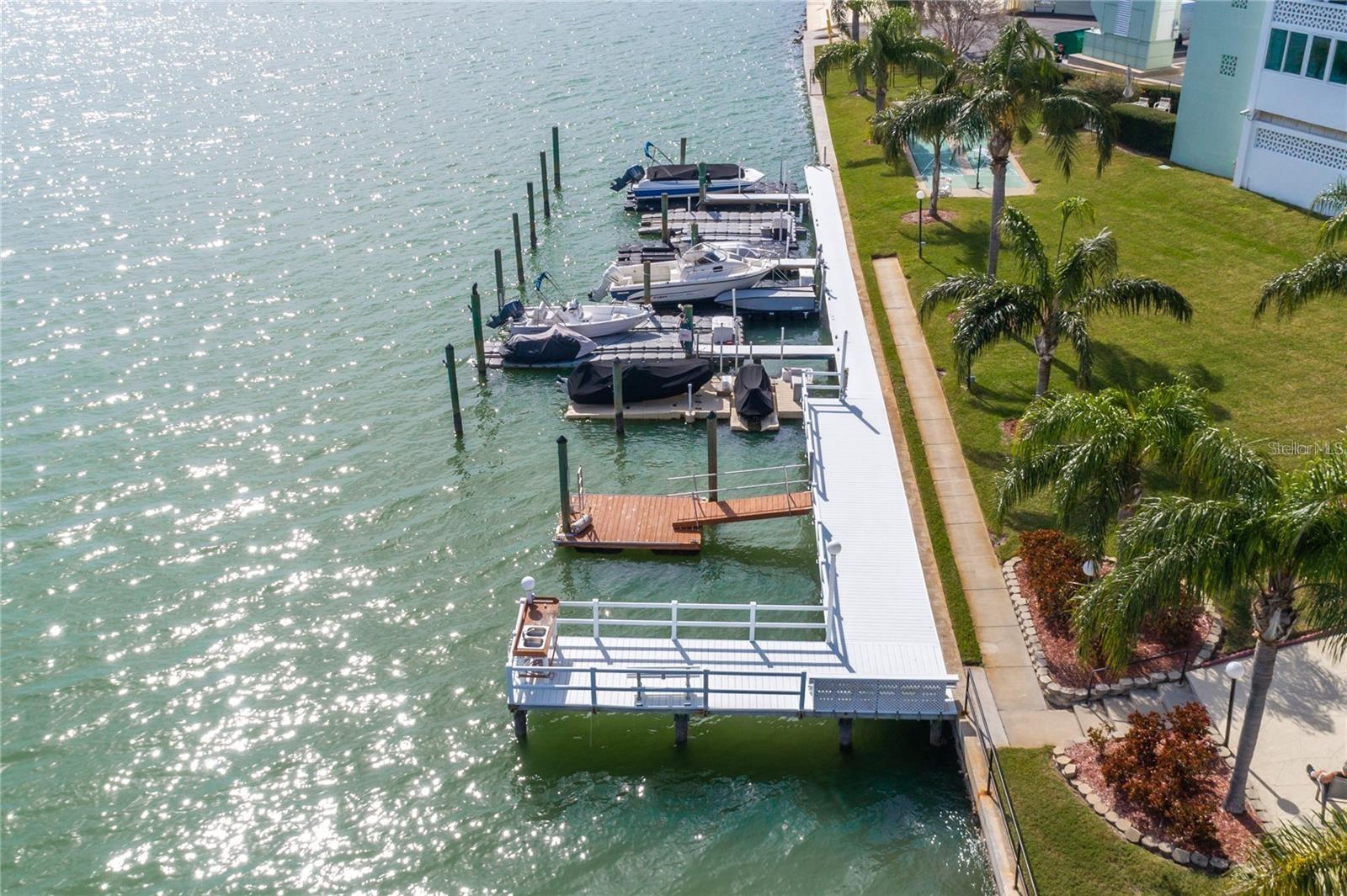 Image 47 of 52 For 31 Island Way 409