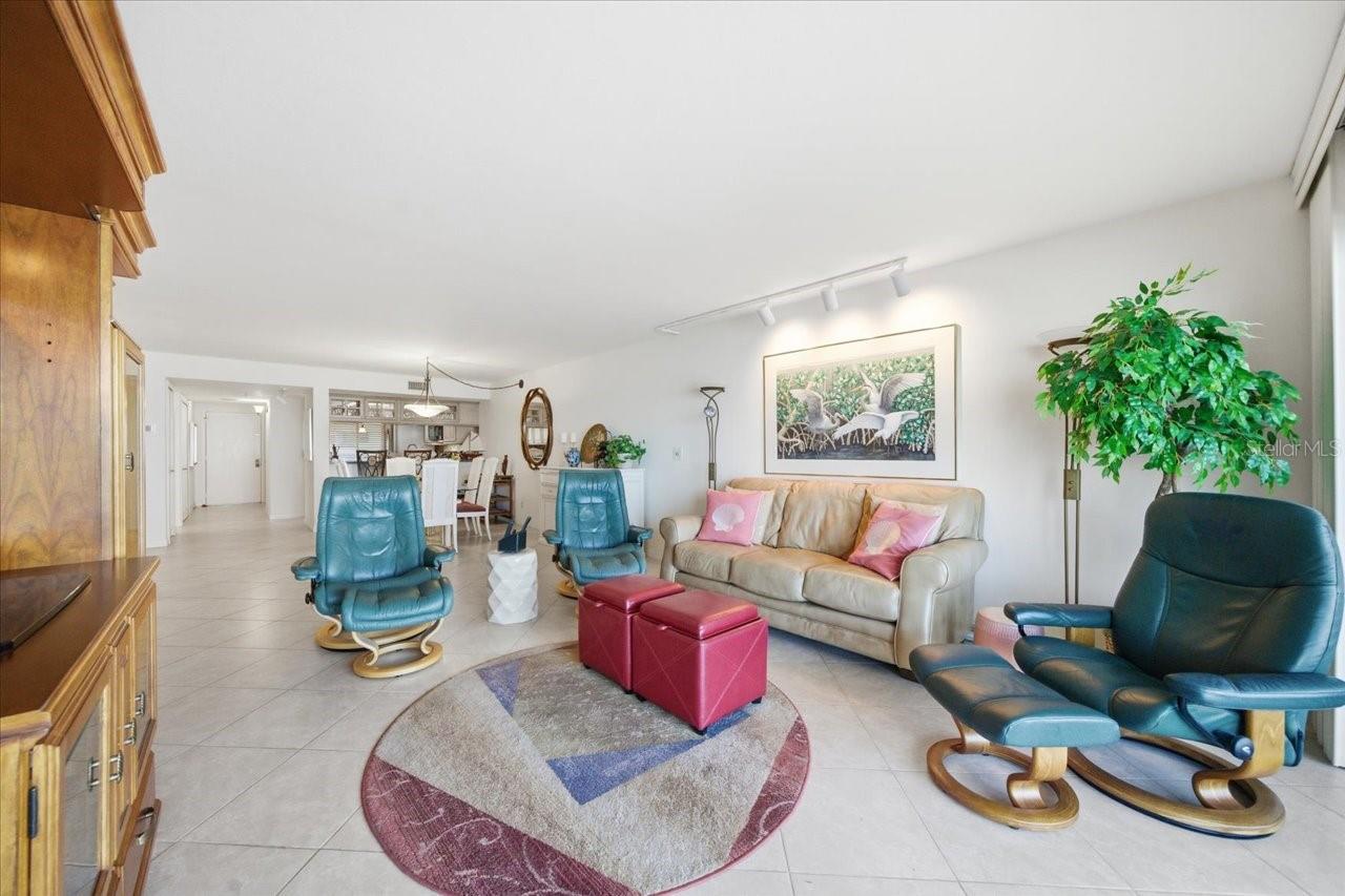 Image 10 of 60 For 55 Rogers Street 505