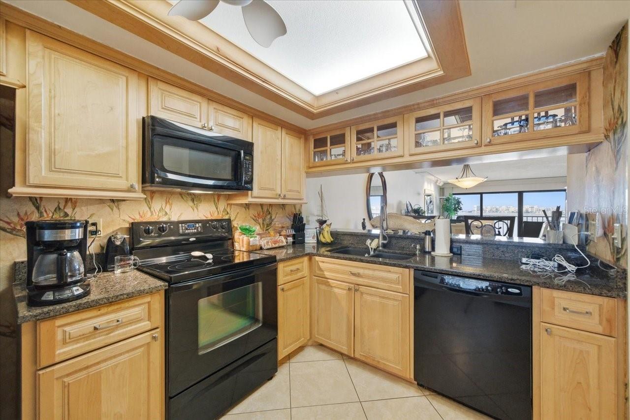 Image 17 of 60 For 55 Rogers Street 505