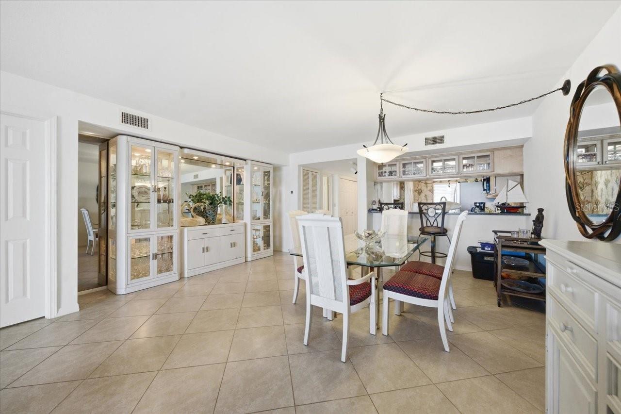 Image 24 of 60 For 55 Rogers Street 505