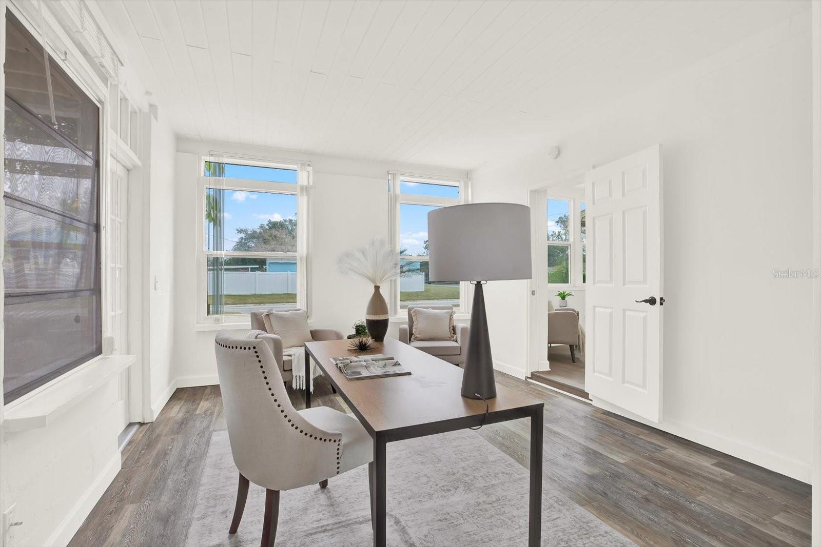 Image 11 of 21 For 4000 Locust Street Ne