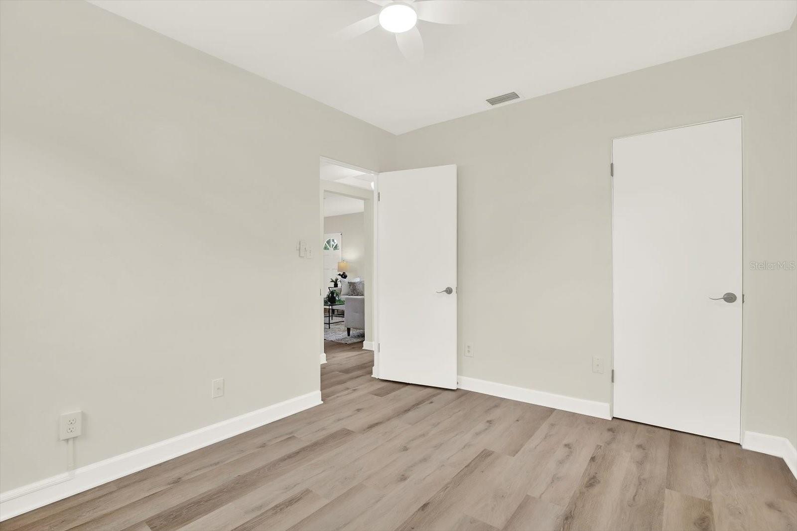 Image 16 of 21 For 4000 Locust Street Ne