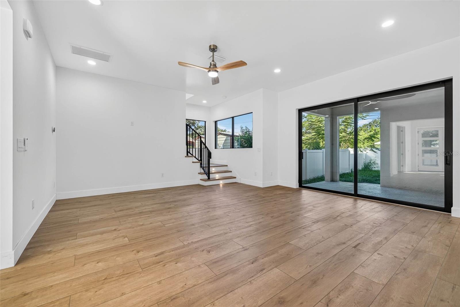 Image 14 of 36 For 4555 26th Avenue S