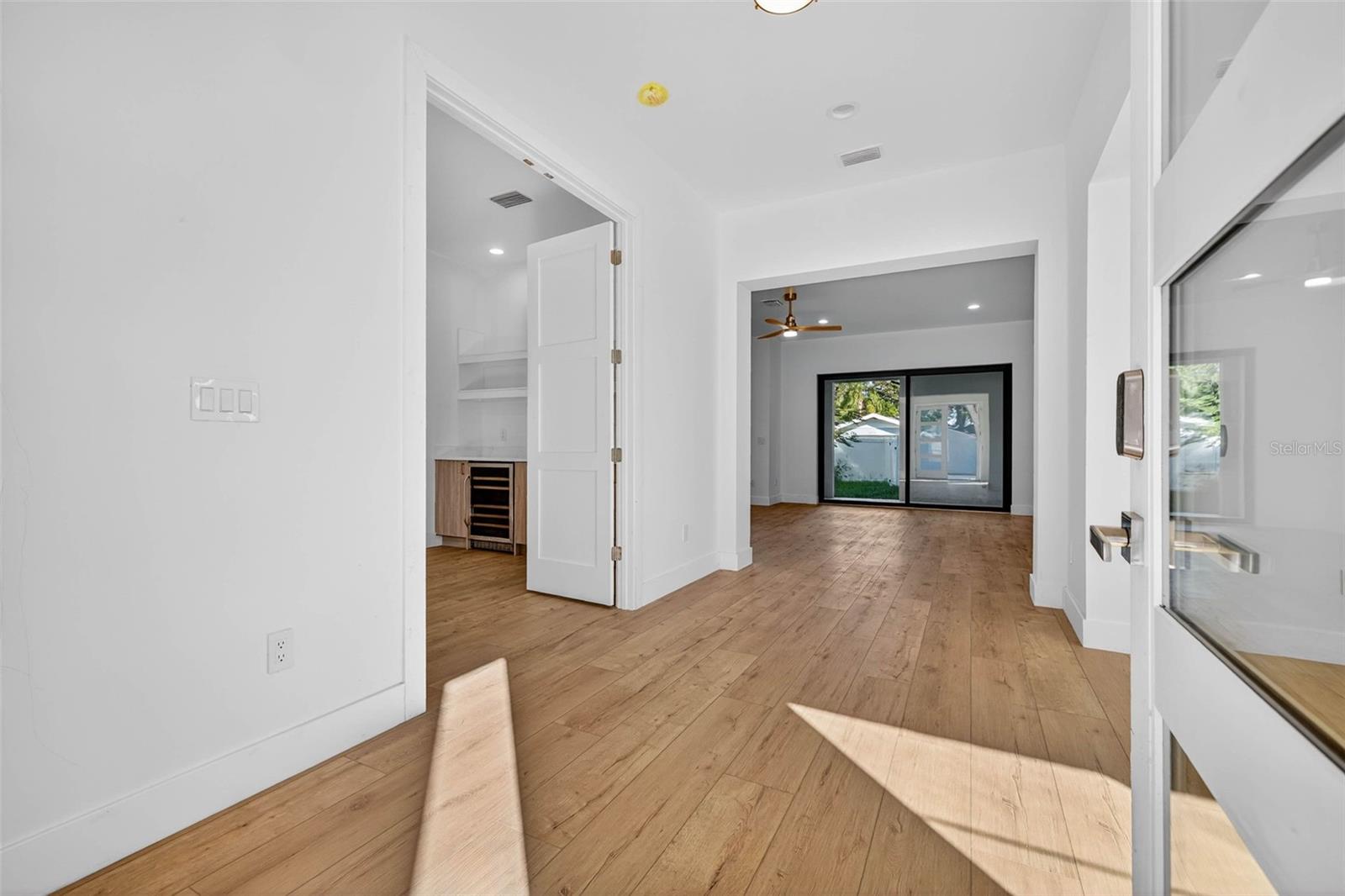 Image 16 of 36 For 4555 26th Avenue S