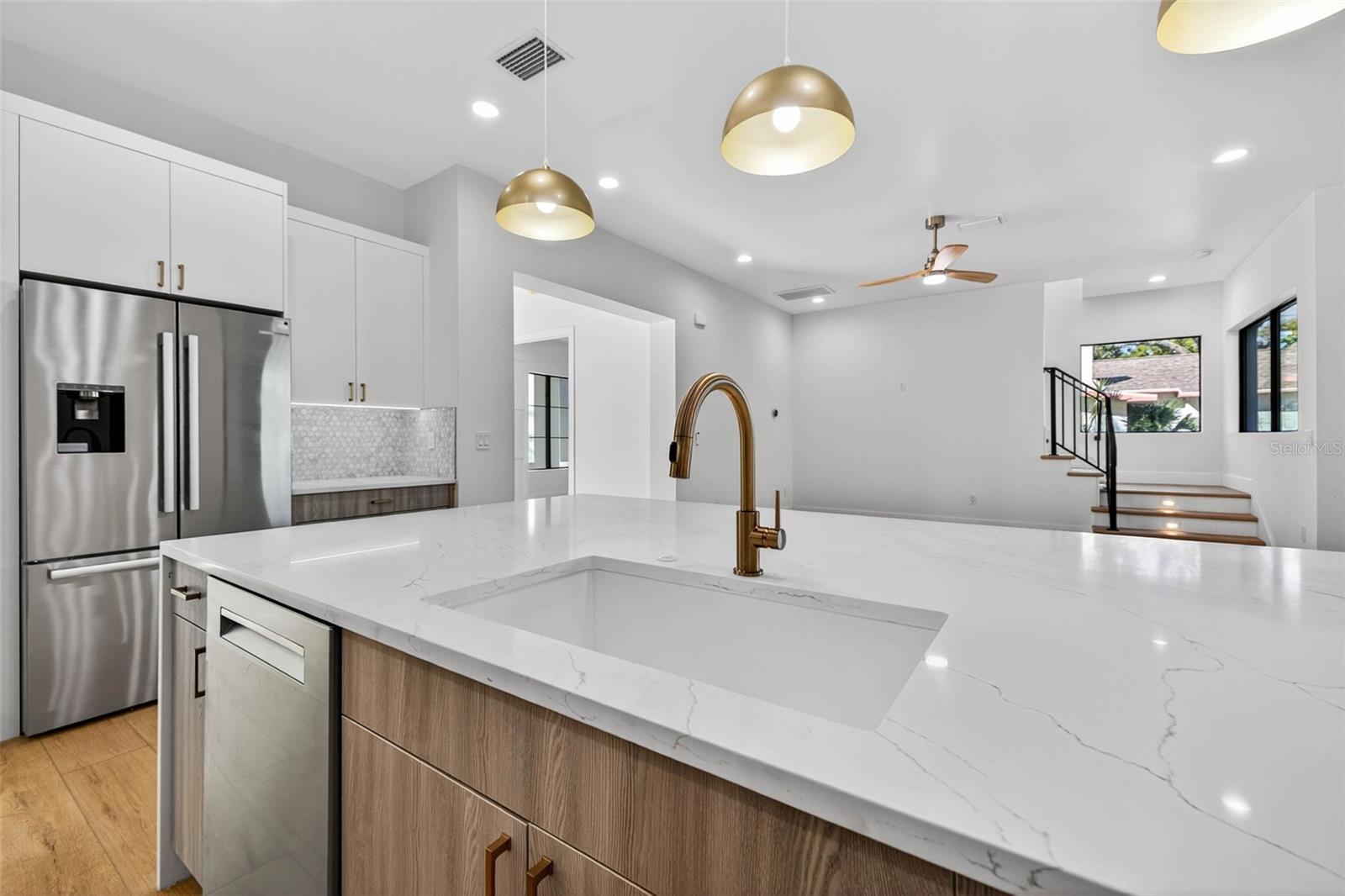 Image 5 of 36 For 4555 26th Avenue S