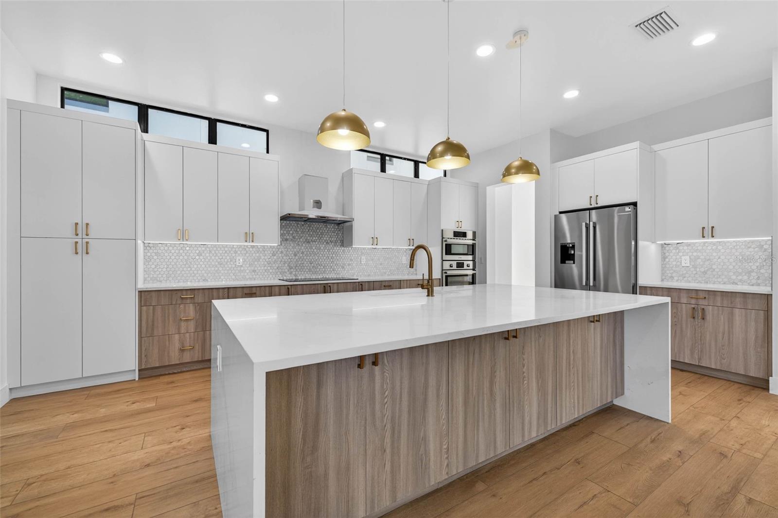 Image 9 of 36 For 4555 26th Avenue S