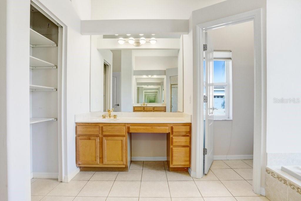 Image 15 of 42 For 10432 Gooseberry Court