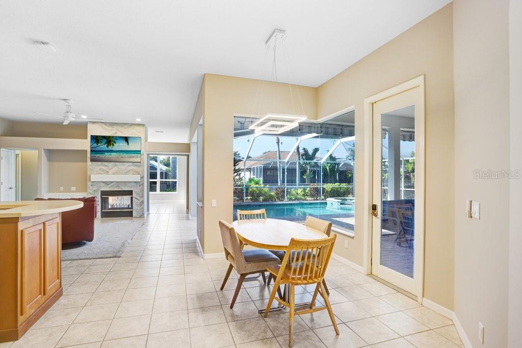 Image 21 of 42 For 10432 Gooseberry Court