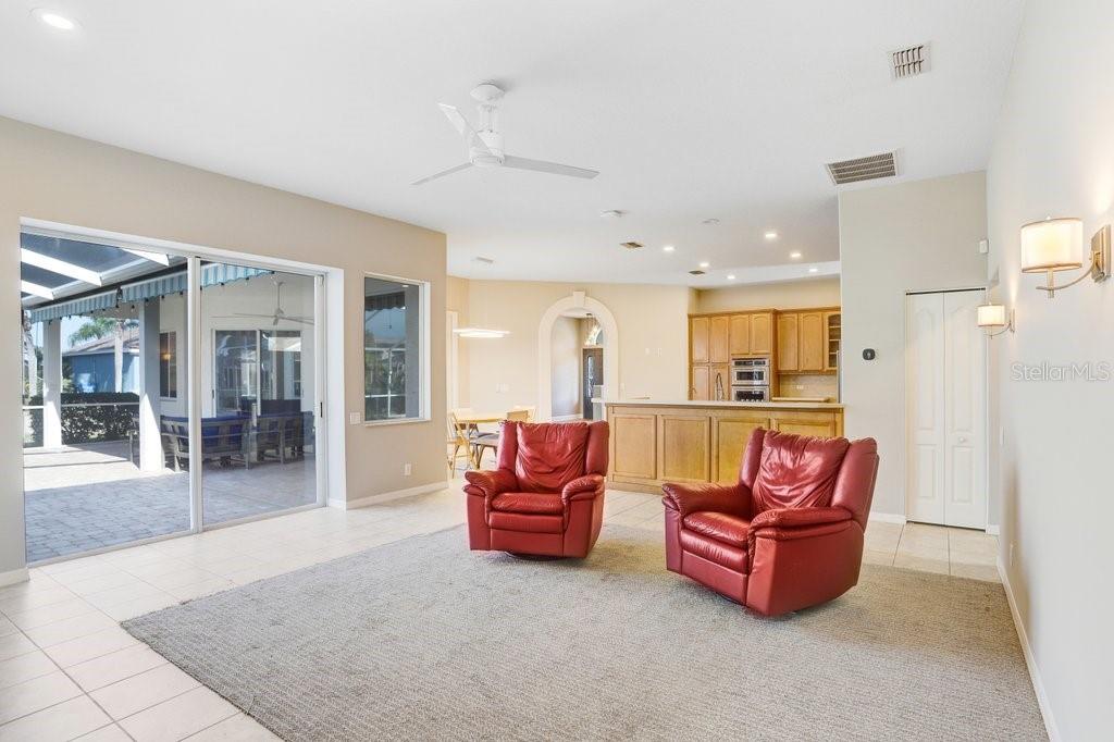 Image 26 of 42 For 10432 Gooseberry Court