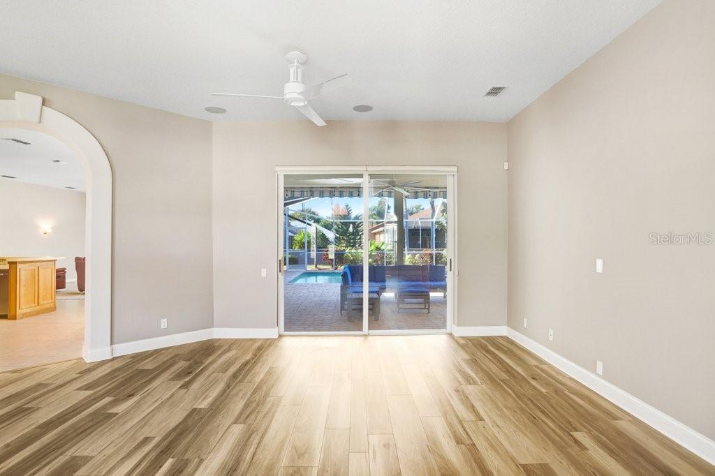 Image 3 of 42 For 10432 Gooseberry Court