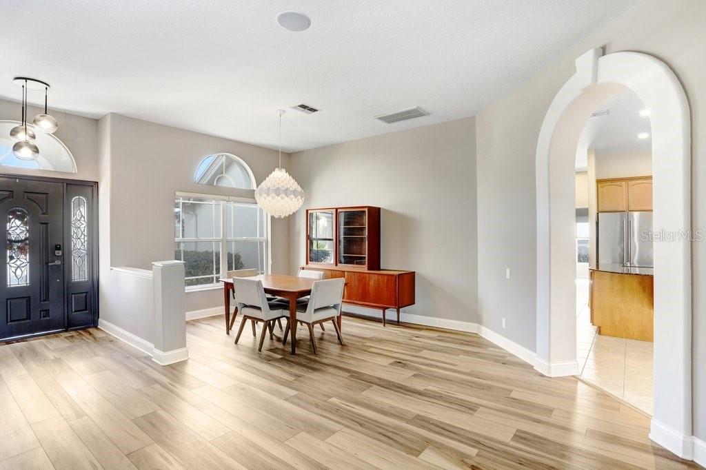 Image 6 of 42 For 10432 Gooseberry Court