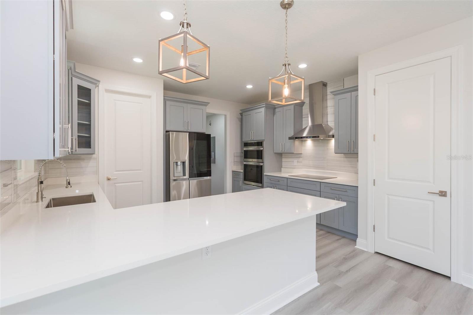 Image 10 of 60 For 4718 Knights Avenue