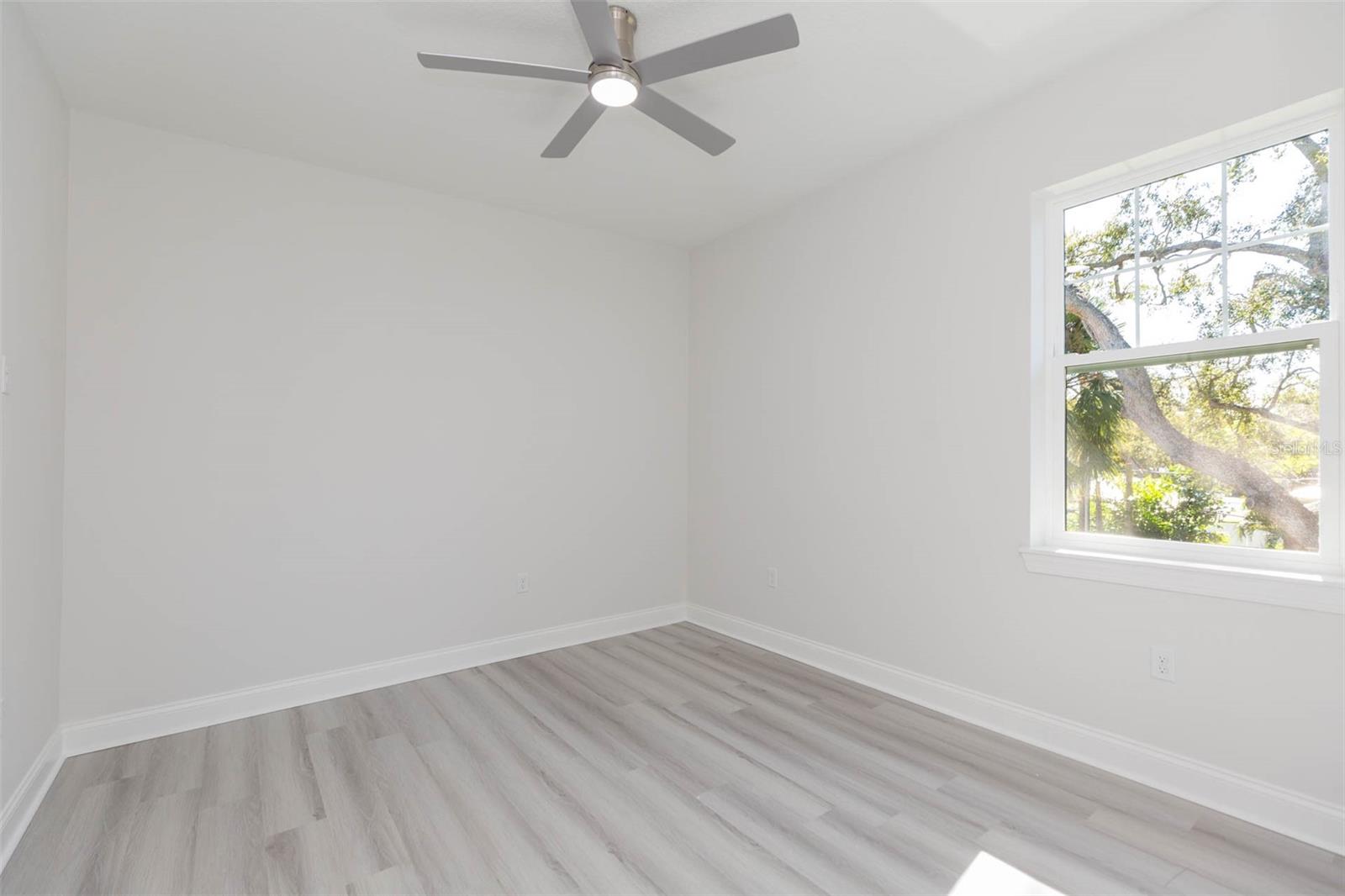 Image 23 of 60 For 4718 Knights Avenue