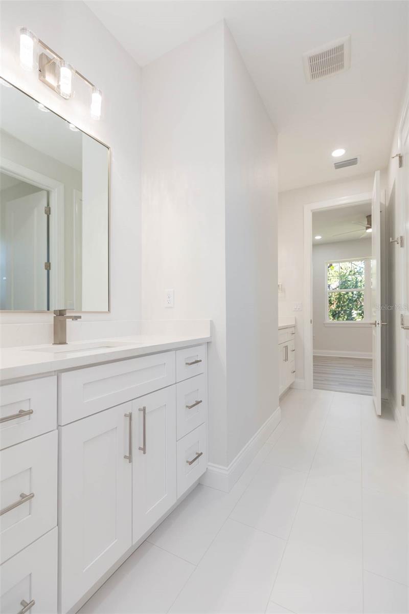 Image 25 of 60 For 4718 Knights Avenue