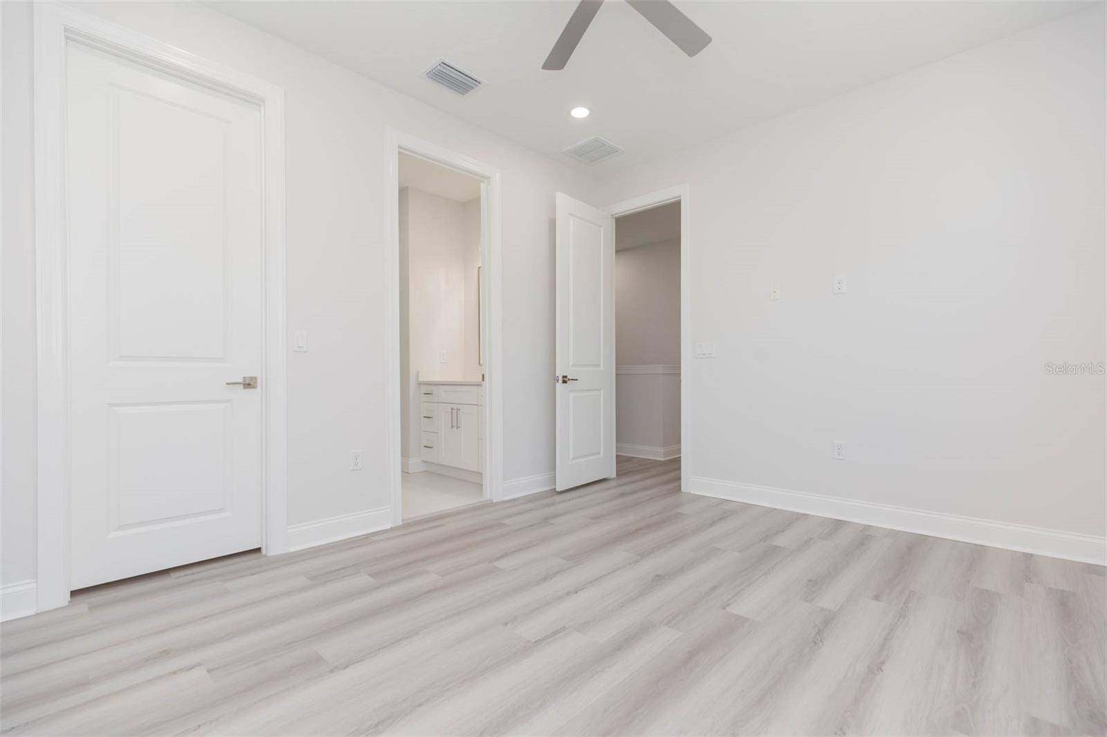 Image 30 of 60 For 4718 Knights Avenue