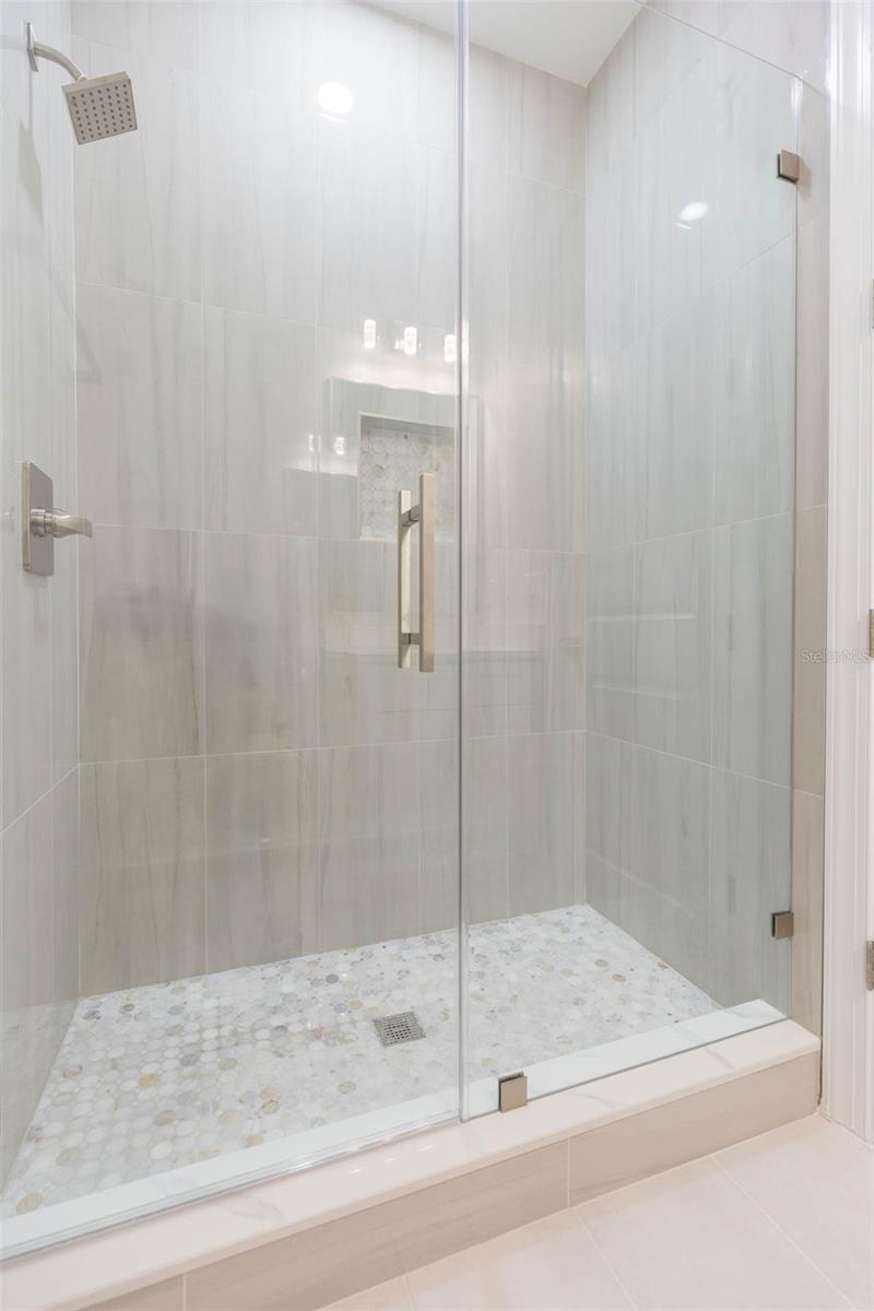 Image 36 of 60 For 4718 Knights Avenue