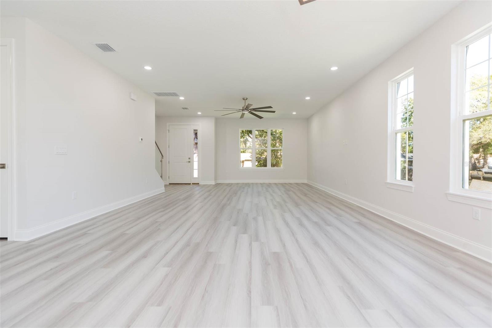 Image 7 of 60 For 4718 Knights Avenue