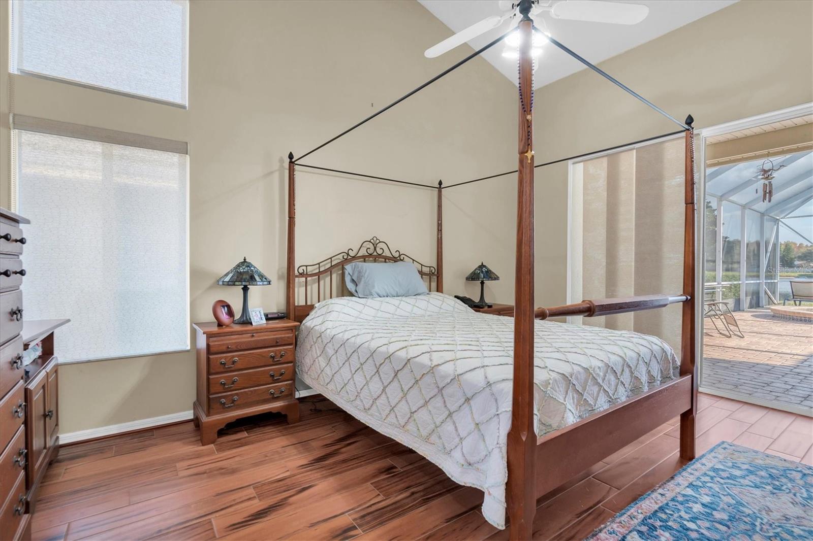 Listing photo id 22 for 1226 Hoversham Drive